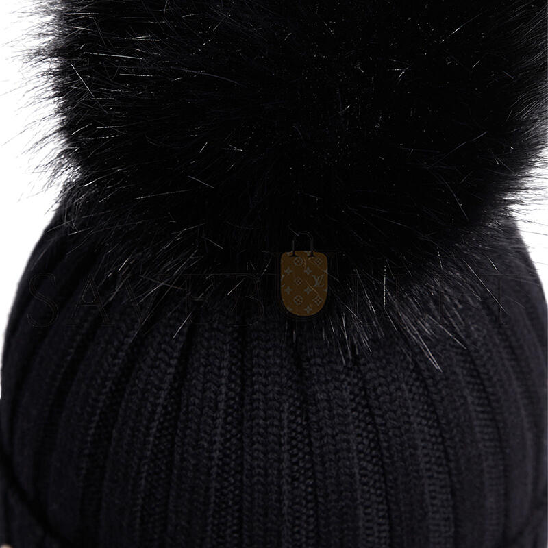 MONCLER WOOL BEANIE WITH POM POM K20933B00064M1131999